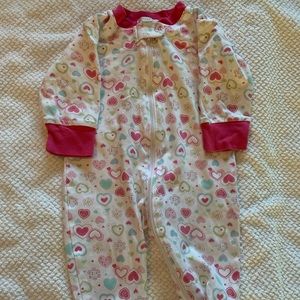 Kissy kissy pinkie onesie